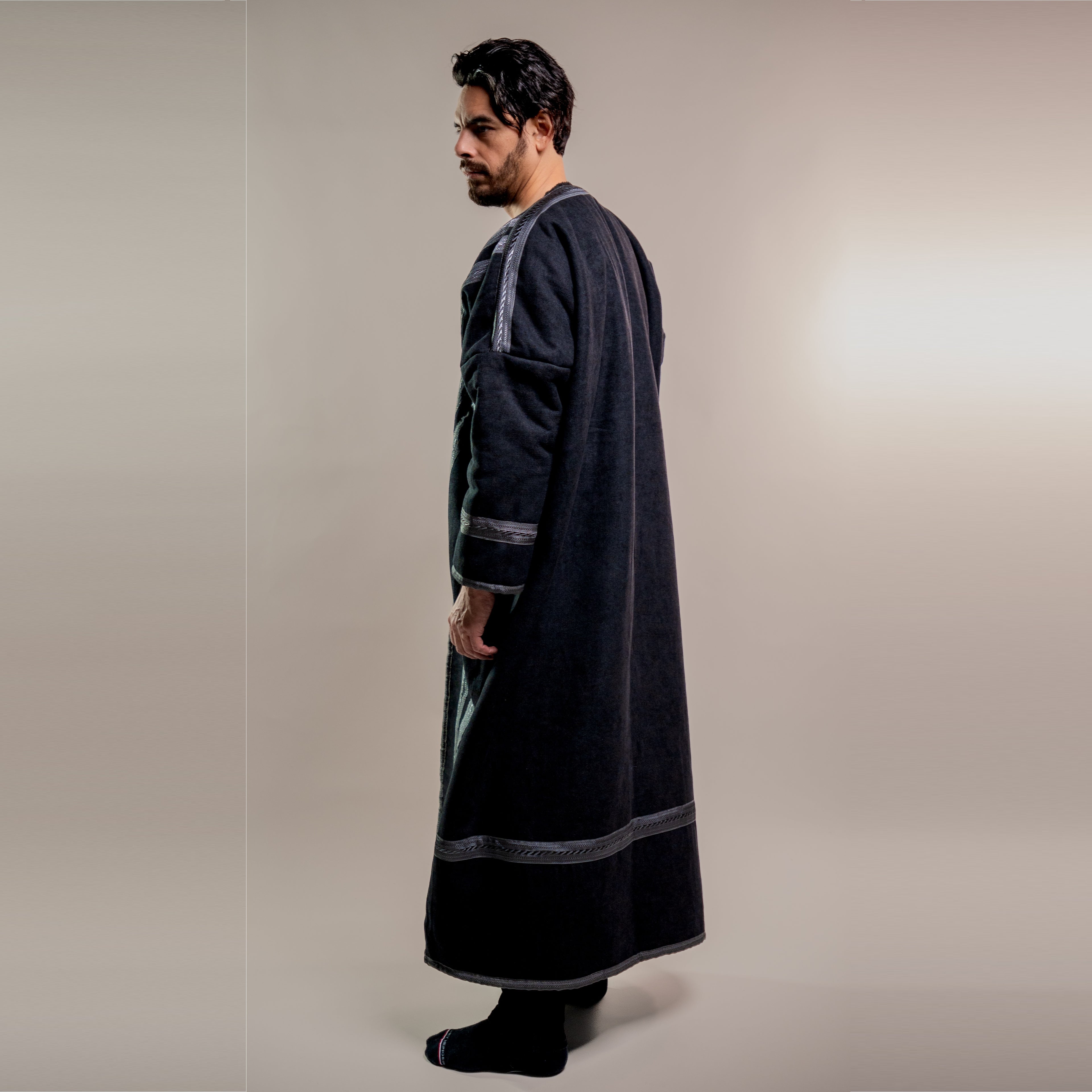 The Classic Farwa (Black) — Wearable Blanket