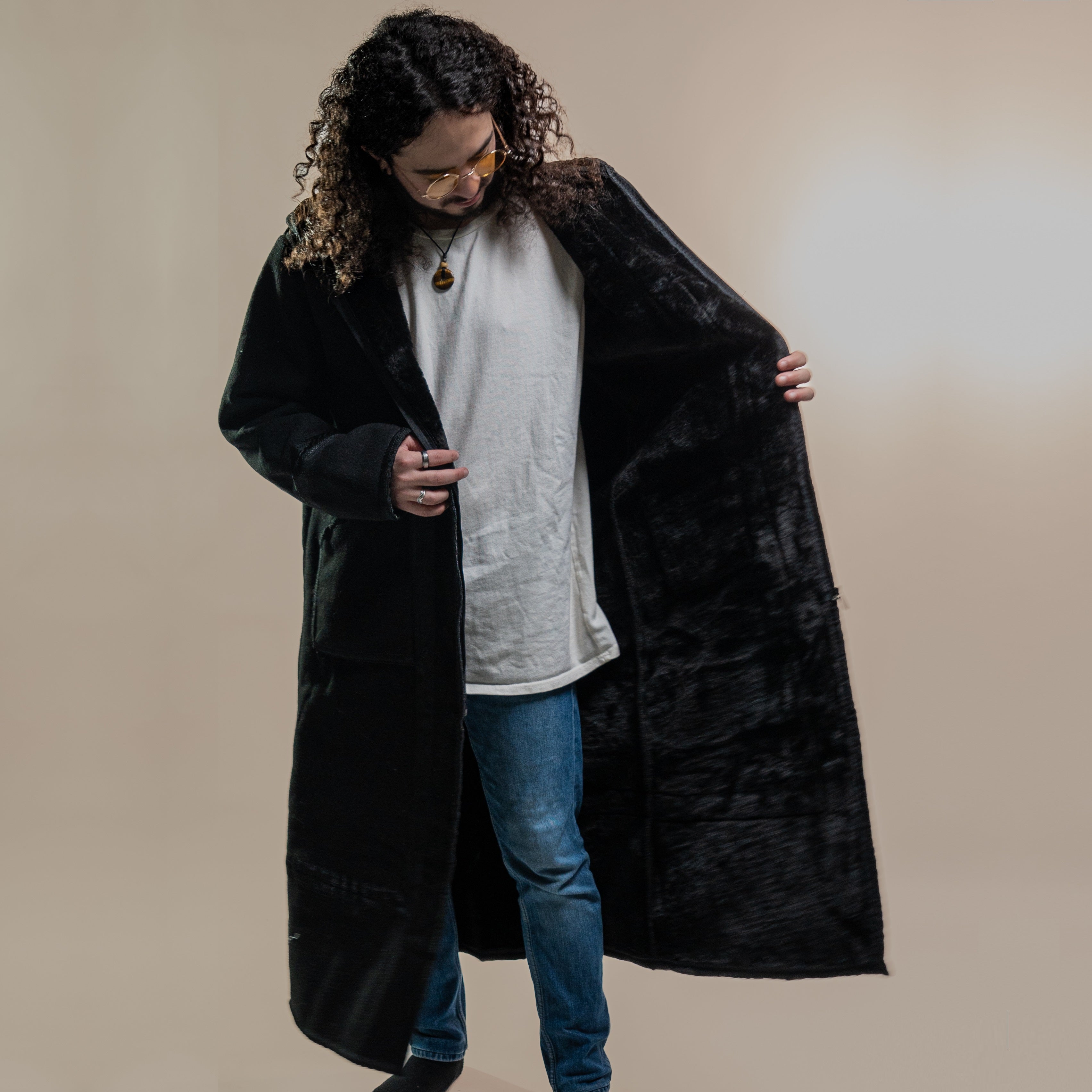 The Hooded Farwa (Black) — Wearable Blanket