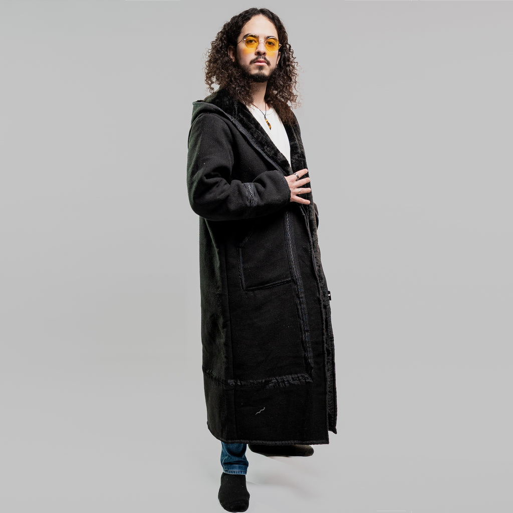 The Hooded Farwa (Black) — Wearable Blanket